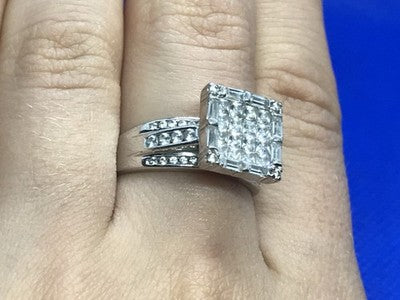 925 Sterling Silver CZ Ring Size 7.5
