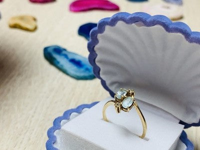 10K Yellow Gold Aquamarine & Diamonds Ring Size 5.5