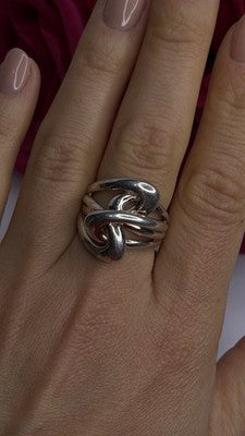 Unique Design 925 Sterling Silver Ring Size 7