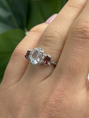925 Sterling Silver Beryl & Garnet Ring Size 6.5