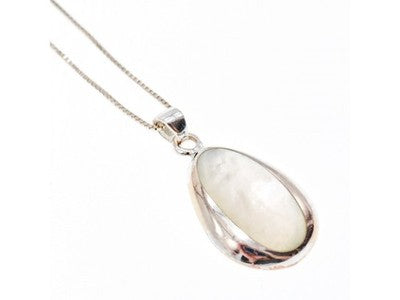 925 Sterling Silver Mother of Pearl Chain With Pendant Italy
