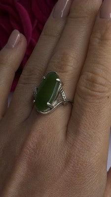 925 Sterling Silver Green Jade Ring Size 8