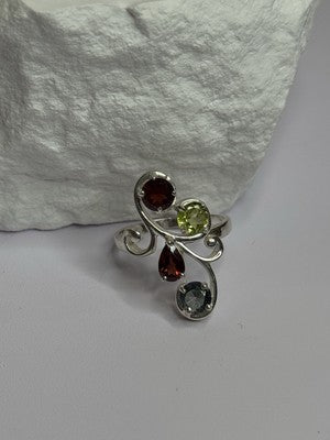 925 Sterling Silver Alexandrite, Garnet & Peridot Ring Size 6.5