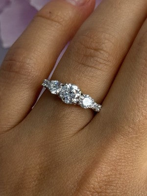 Shiny 925 Sterling Silver CZ Ring Size 7