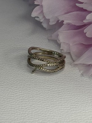 Classy 925 Sterling Silver Diamonds Ring Size 7