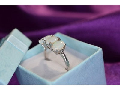925 Sterling Silver Opal Ring Size 9