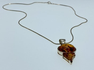 925 Sterling Silver Amber Chain With Pendant