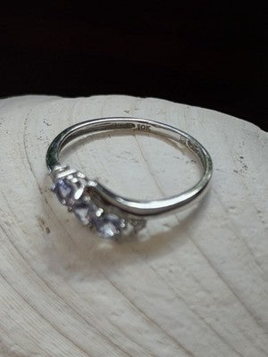 10K White Gold Lavender Sapphire & Diamond Ring Size 6.5