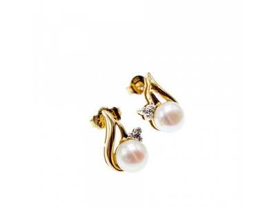 14K Yellow Gold Pearl & Diamonds Earrings