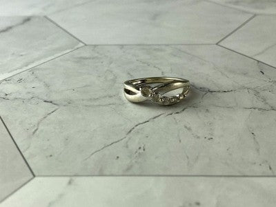925 Sterling Silver White Topaz Ring Size 7