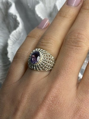 Elegant Design 925 Sterling Silver Amethyst Ring Size 6