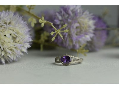 925 Sterling Silver Amethyst & CZ Ring Size 8