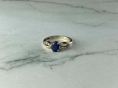 10K Yellow Gold Blue & White Sapphire Ring Size 6.75