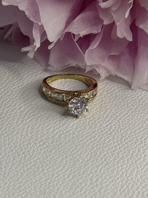 925 Sterling Silver Gold Plated CZ Ring Size 7