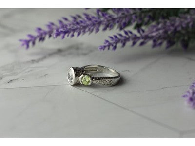 925 Sterling Silver White & Green CZ Ring Size 6.5