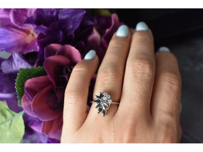 925 Sterling Silver Dark Blue Spinel & CZ Ring Size 6.5