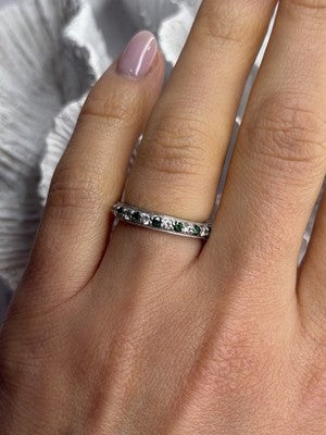 925 Sterling Silver White & Green Cz Band Ring Size 6