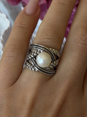 925 Sterling Silver Pearl Ring Size 6