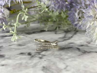 14K White Gold Diamonds Ring Size 8.5