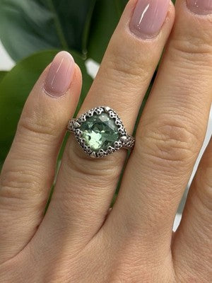 925 Sterling Silver Cushion-Cut Green Peridot Ring Size 5.5