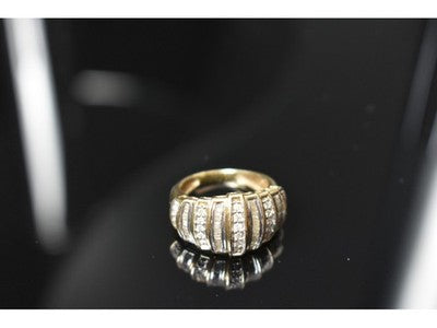 10K Yellow Gold Diamonds Ring Size 8
