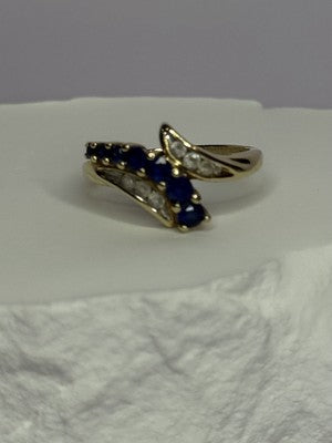 10K Yellow Gold Blue Topaz & White Topaz Ring Size 8