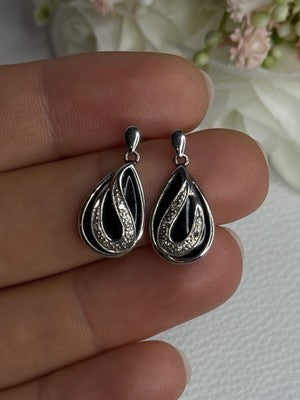 Elegant 925 Sterling Silver Black Onyx & Diamonds Earrings Length 0.80 Inch