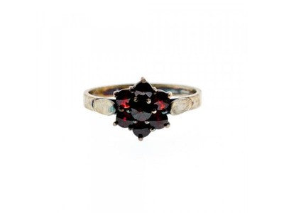 925 Sterling Silver Almandine "Flower" Ring Size 7