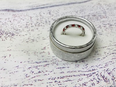 925 Sterling Silver Red & White CZ Band Ring Size 8.5