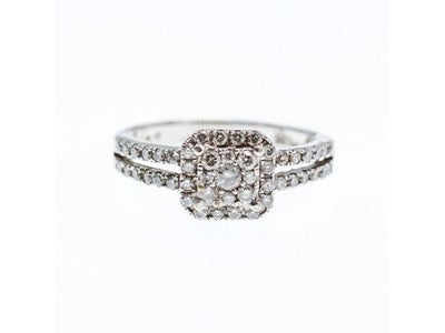 10K White Gold Diamonds Ring Size 6.5