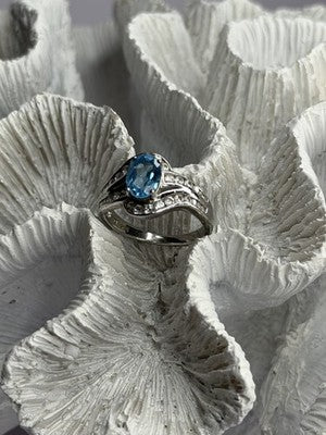 Shiny 925 Sterling Silver Topaz & Beryl Ring Size 7