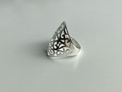 925 Sterling Silver Openwork Ring Size 7