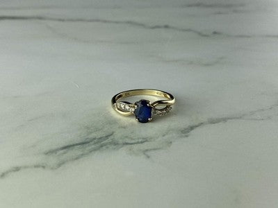 10K Yellow Gold Blue & White Sapphire Ring Size 6.75