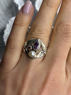 Vintage 925 Sterling Silver Pearl & Amethyst & Garnet Ring Size 7
