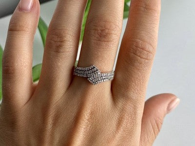 925 Sterling Silver White Topaz Ring Size 9