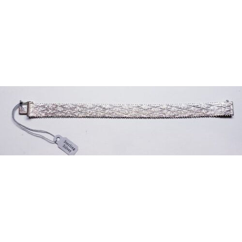 925 Sterling silver  diamond cut Bracelet.  6.5 inch AT