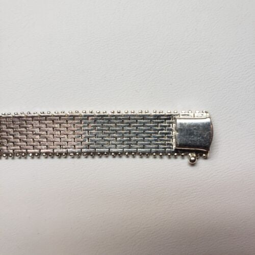 925 Sterling silver  diamond cut Bracelet.  6.5 inch AT