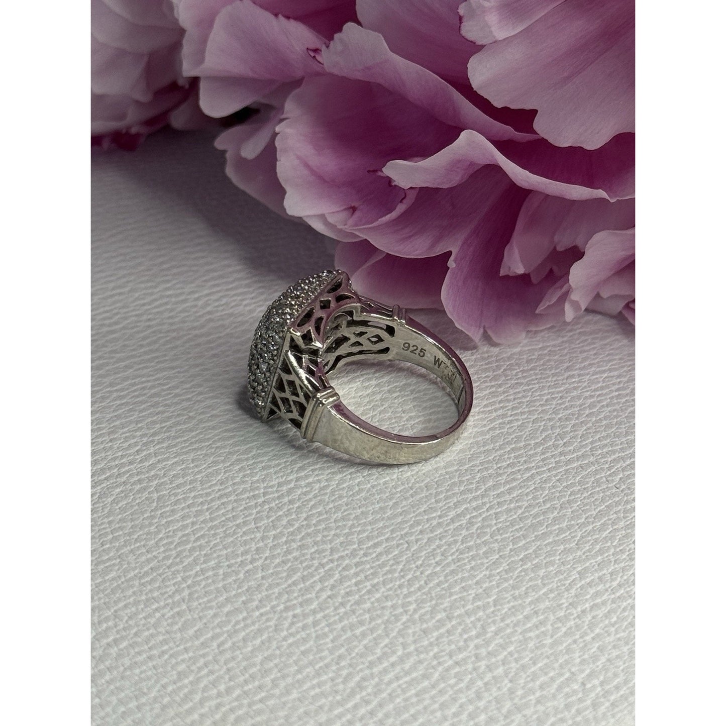 925 STERLING SILVER WHITE SAPPHIRE RING SIZE 7