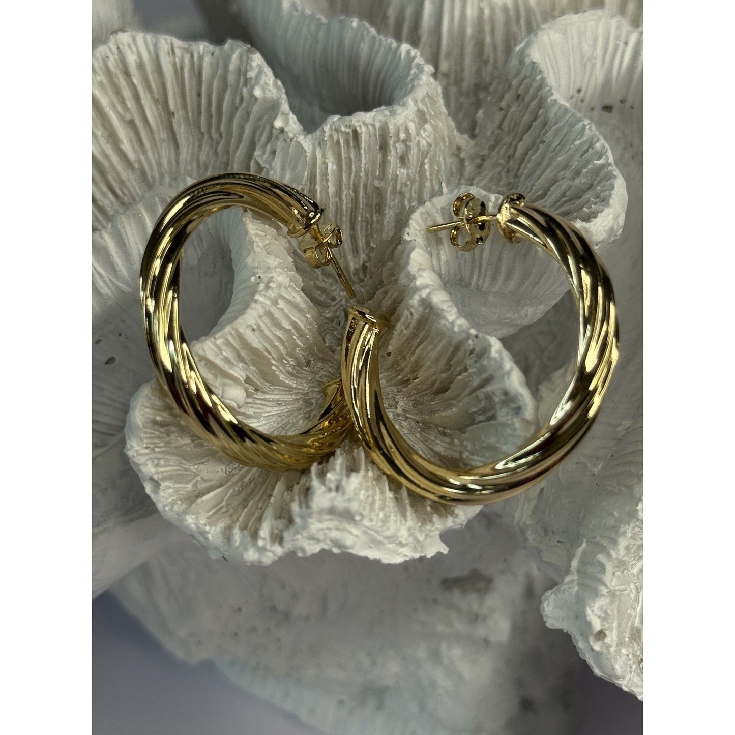 GOLD PLATED EARRINGS LENGTH 1.25 INCH