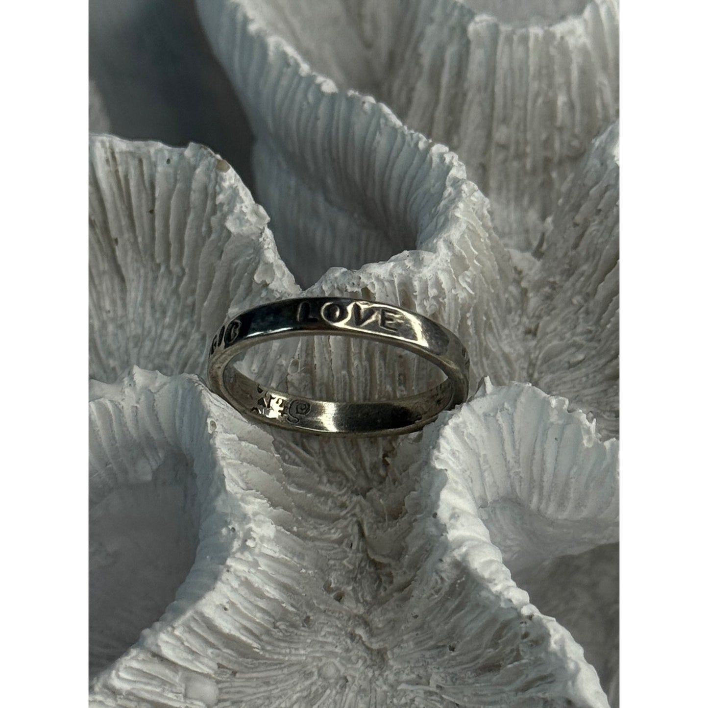 925 STERLING SILVER LOVE HAPPINESS PEACE MAGIC RING SIZE 8