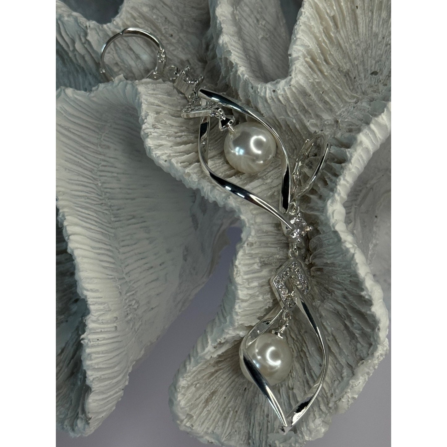 Beautiful Design 925 Sterling Silver Pearl & CZ Earrings Length 2.30 inch