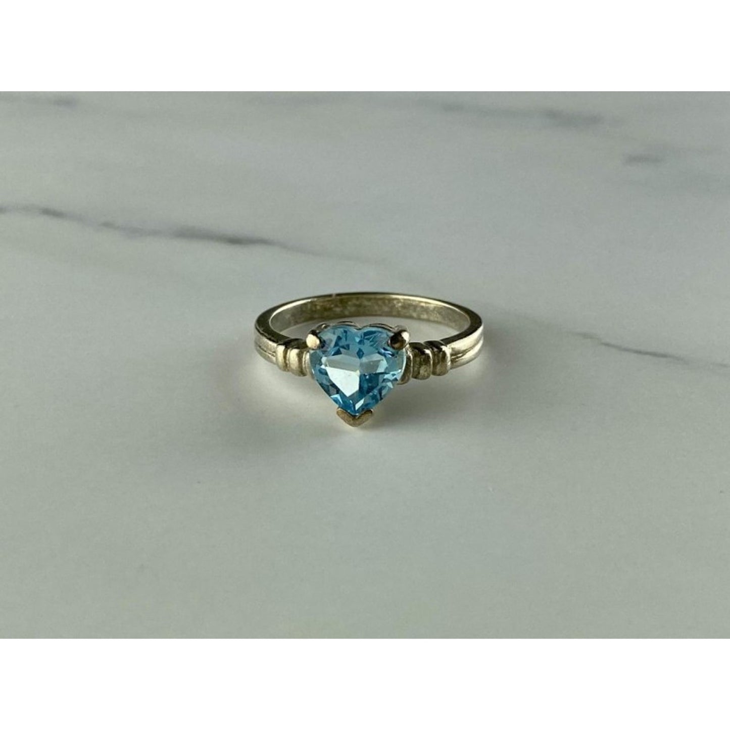 925 STERLING SILVER TOPAZ "HEART" RING SIZE 8