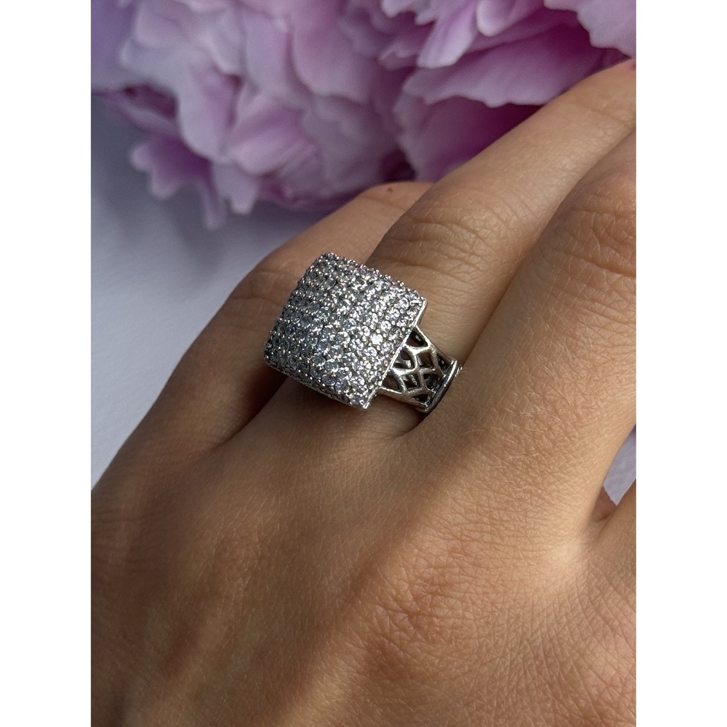 925 STERLING SILVER WHITE SAPPHIRE RING SIZE 7