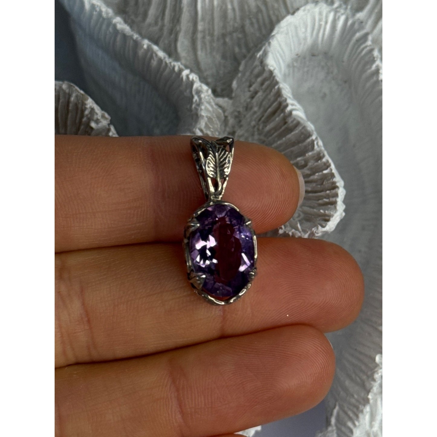 ELEGANT 925 STERLING SILVER AMETHYST PENDANT LENGTH 1 INCH