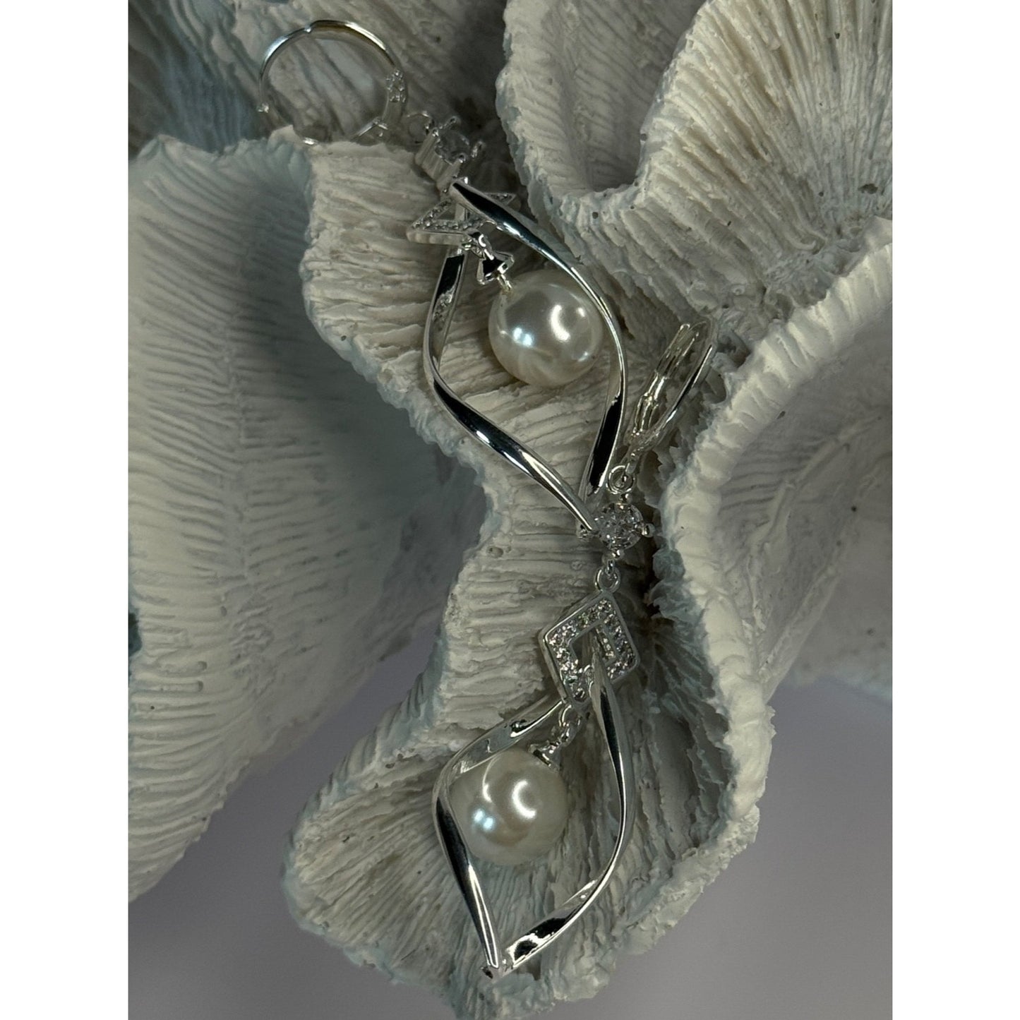 Beautiful Design 925 Sterling Silver Pearl & CZ Earrings Length 2.30 inch