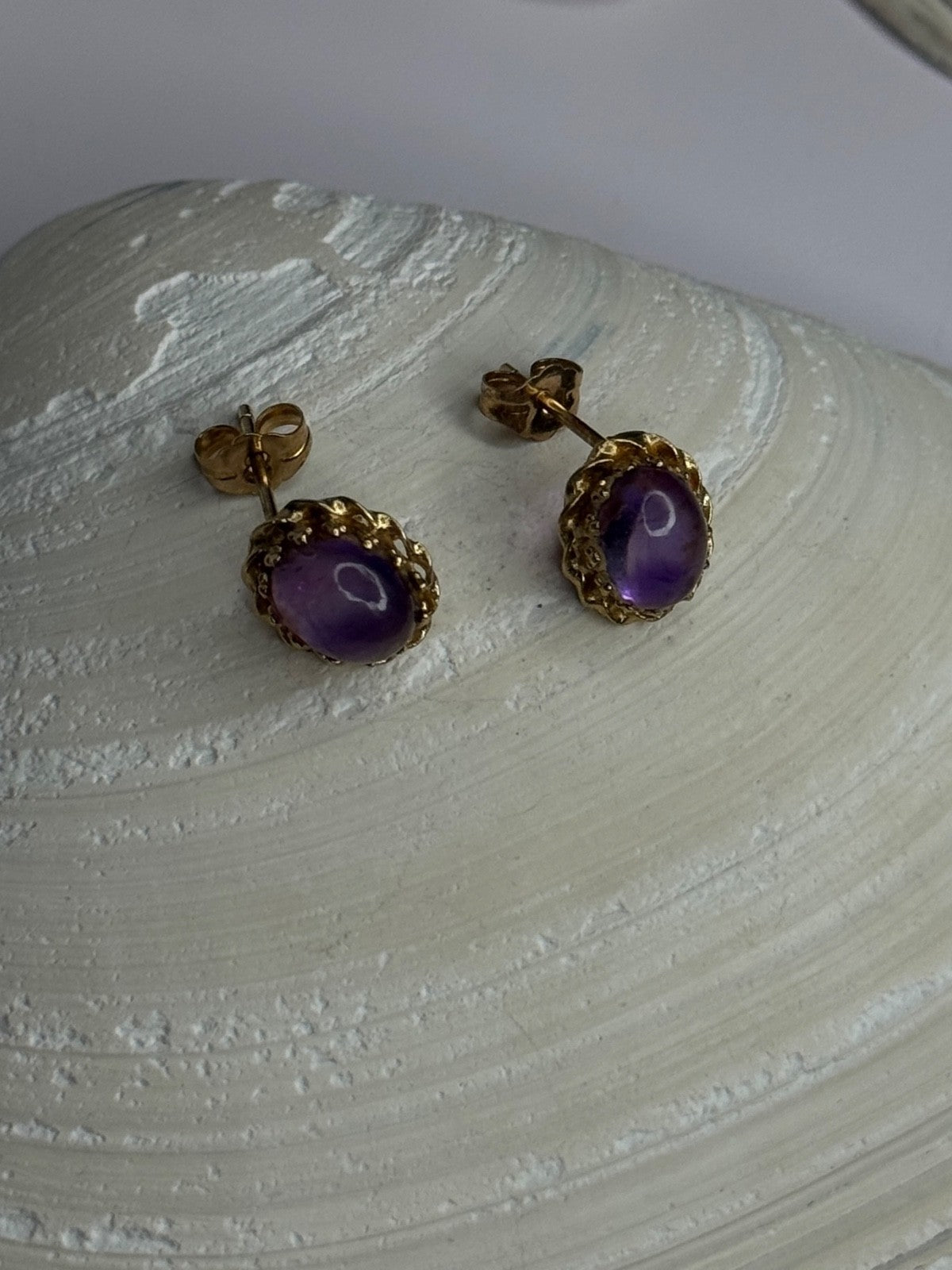 14K Yellow Gold Amethyst Stud Earrings Length 0.40 Inch