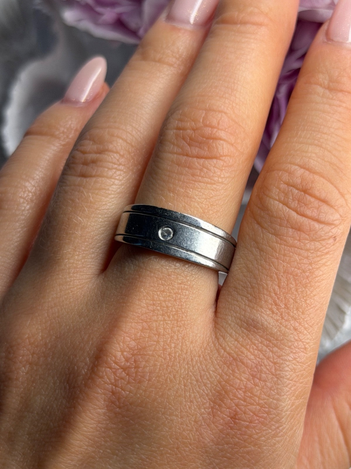 925 Sterling Silver Diamond Ring Size 9