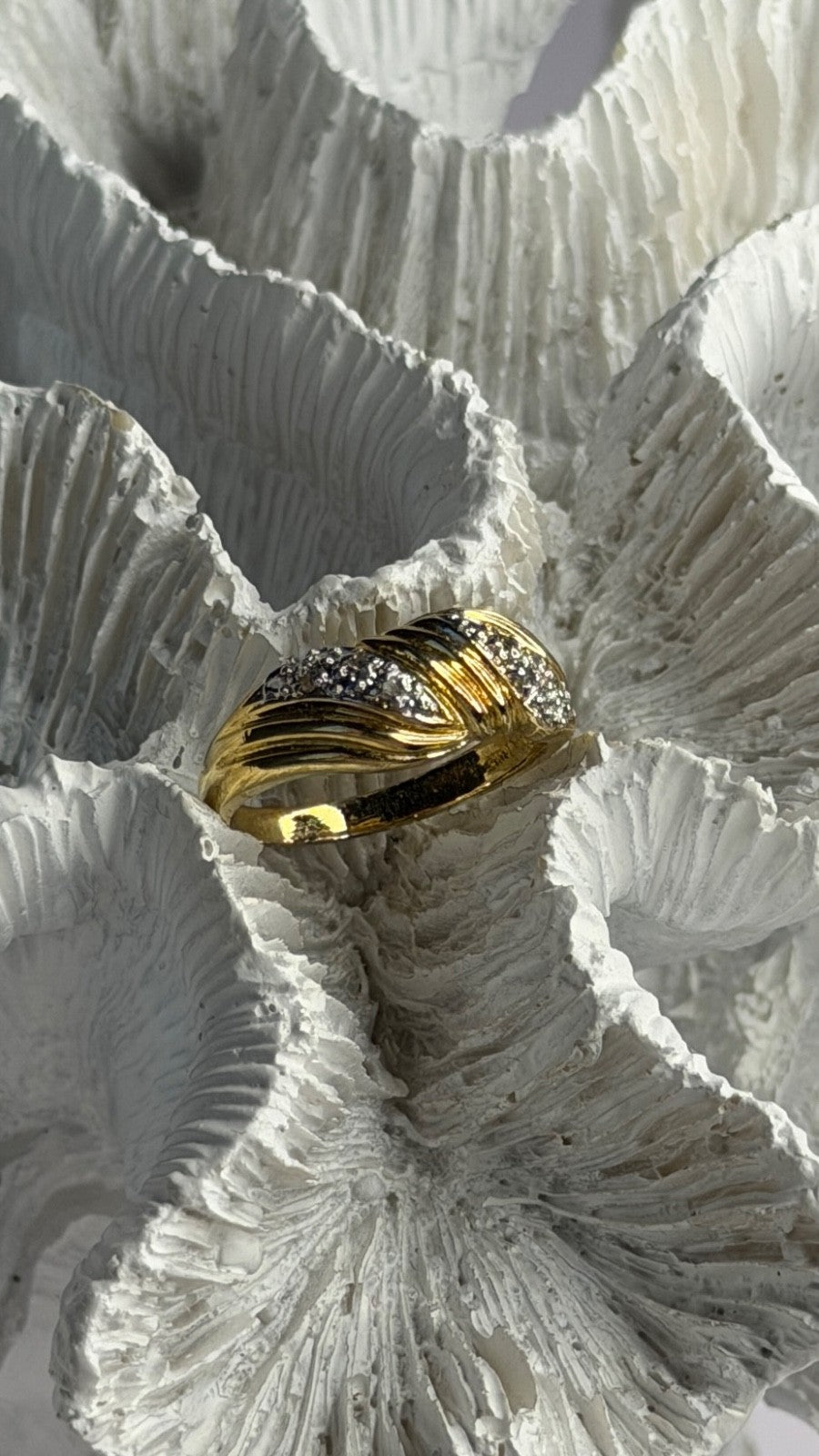 925 Sterling Silver Gold Plated Diamond Ring Size 6.5