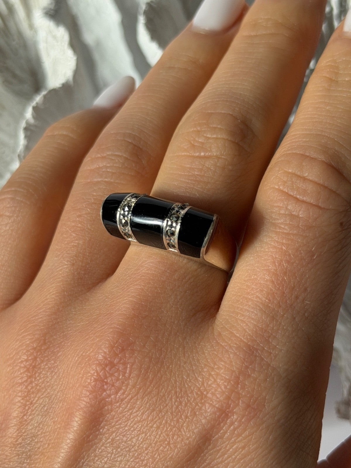 Vintage 925 Sterling Silver Onyx & Marcasite Ring Size 8.5