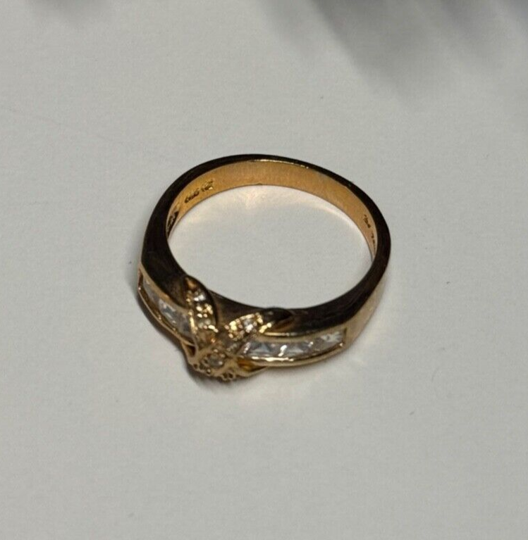 925 Sterling Silver Gold Plated CZ Ring Size 7